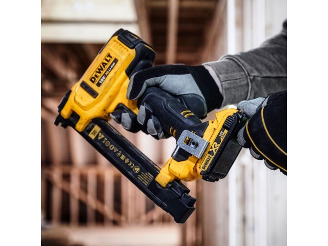 Akumulatorski spenjalnik Dewalt DCN701D2