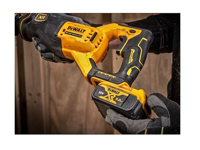 Akumulatorska sabljasta žaga Dewalt DCS382NT