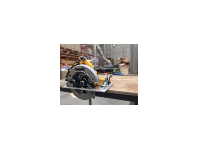 Akumulatorska krožna žaga Dewalt DCS570N