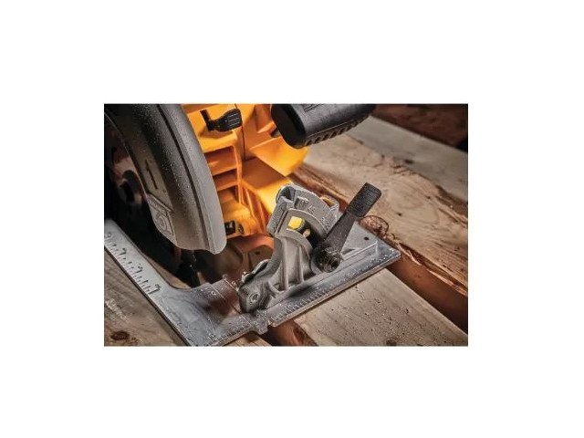 Akumulatorska ročna krožna žaga Dewalt DCS573NT v kovčku