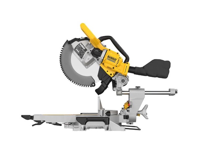 Akumulatorska zajeralna potezna žaga Dewalt DCS782N