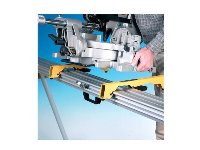 Univerzalno stojalo Dewalt DE7023 za zajeralne žage