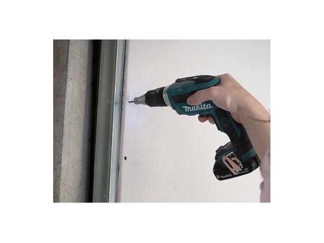 Akumulatorski vijačnik Makita DFS452RYE