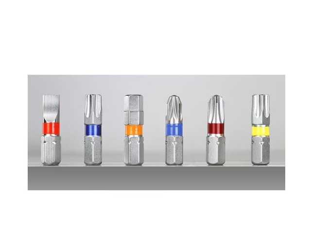 32-delni set vijačnih nastavkov Dewalt DT7969