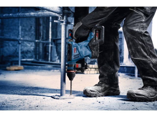 Akumulatorsko vrtalno kladivo s sistemom SDS plus Bosch Expert EXBH18V-32F, 0611922102