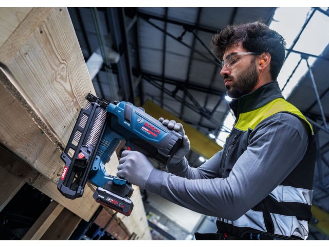 Akumulatorski žebljalnik za les Bosch EXPERT EXNH 18V-90 MR, 06019R1302