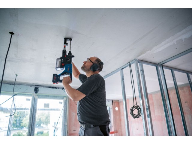 Akumulatorsko vrtalno kladivo s sistemom SDS plus Bosch GBH 18V-28 D, 0611919004