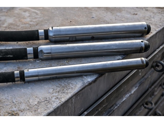 Aku. vibrator za beton Bosch GDI38-500, 06019P9400