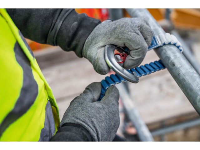 Aku. kompresor vibratorja za beton Bosch GPU18V2DI, 06019P9000