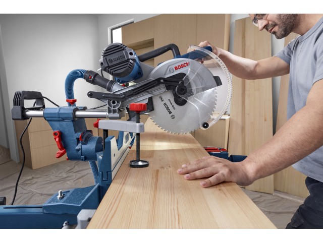 Zajeralna žaga Bosch GCM 340-305 D, 0601B60000