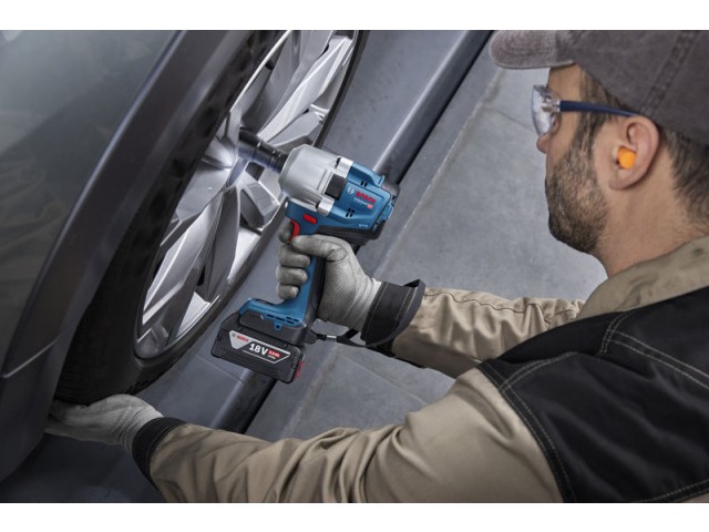 Akumulatorski udarni vijačnik Bosch GDS 18V-780+ kovček, 06019P4003