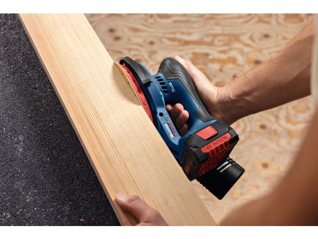 Akumulatorski ekscentrični brusilnik GEX 18V-150-3, 0601372904