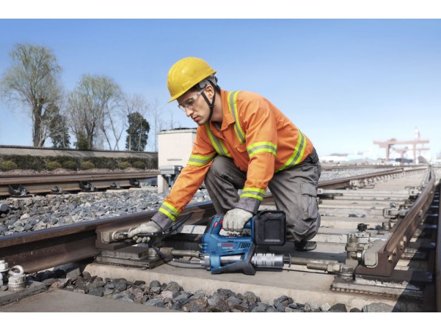 Akumulatorska pištola za mazanje Bosch GFP 18V-10, 06019N6001