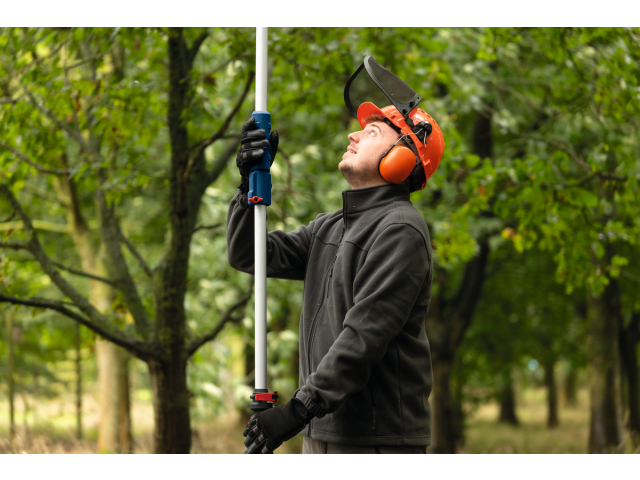  Akumulatorske teleskopske škarje za obrezovanje vej Bosch GKE 18V-25 TP, 06008D6000