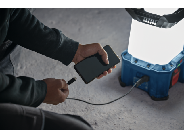 Brezžična svetilka za uporabo na gradbišču Bosch GLA 18VH-7500, 06014A5000