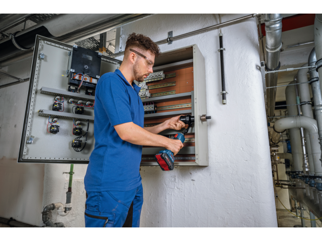 Akumulatorski hidravlični luknjalnik Bosch GLH 18V-60, 06019P0200