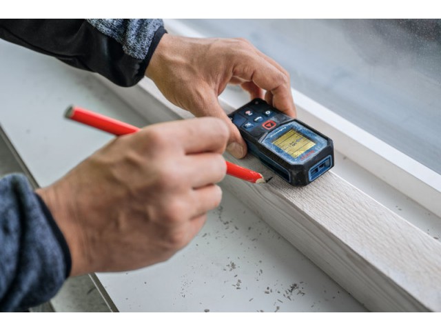 Laserski merilnik razdalj Bosch GLM 40-31, 0601075000