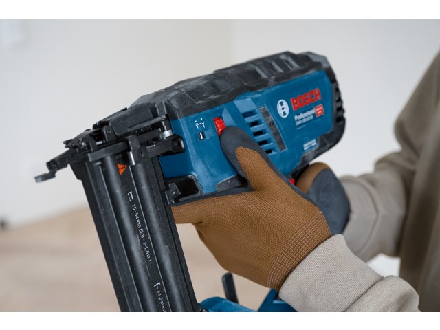 Akumulatorski žebljalnik za les Bosch GNH 18V-50 M, 0601482400