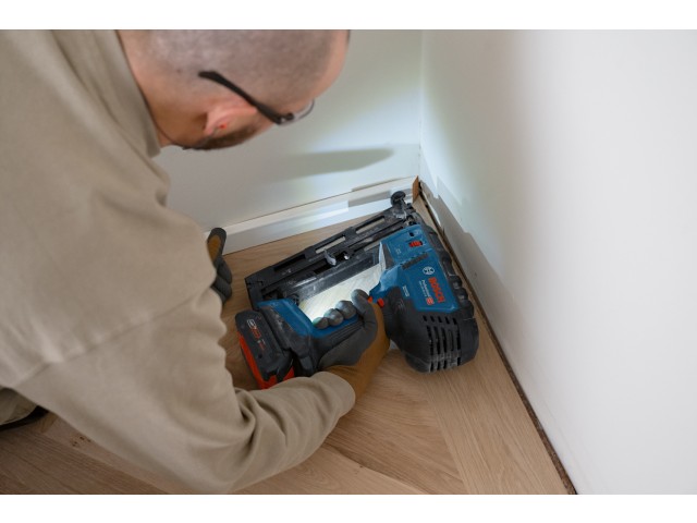 Akumulatorski žebljalnik za les Bosch GNH 18V-64-2 M, 0601482000