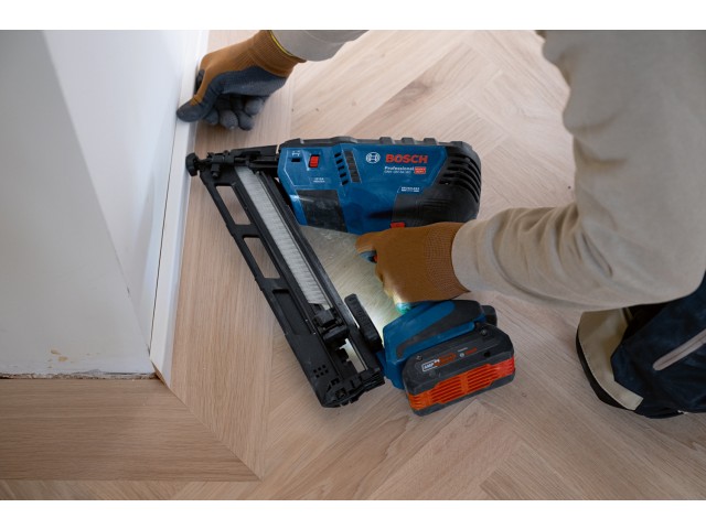 Akumulatorski žebljalnik za les Bosch GNH 18V-64 MD, 0601482201