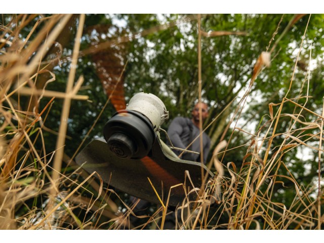 Akumulatorska kosilnica z nitjo Bosch GRT 18V-40, 06008D0200