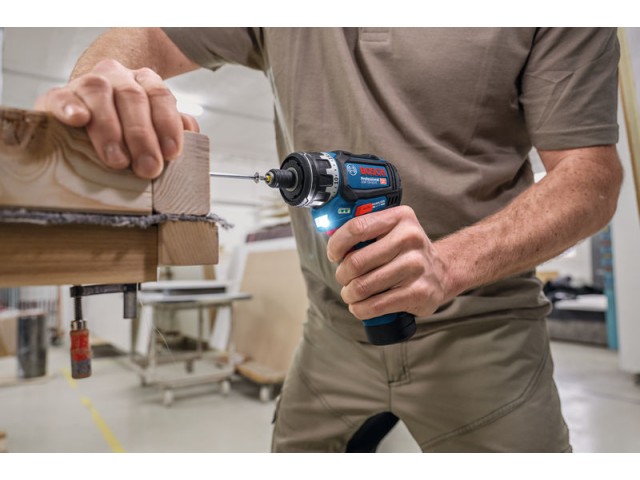 Akumulatorski vijačnik Bosch GSR 12V-32 FC, 06019N7101