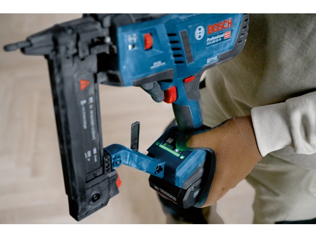 Akumulatorski spenjalnik za les Bosch GTH 18V-38 M, 0601482500