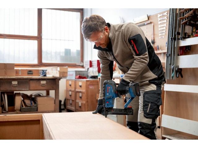 Akumulatorski spenjalnik za les Bosch GTH 18V-38 M, 0601482500