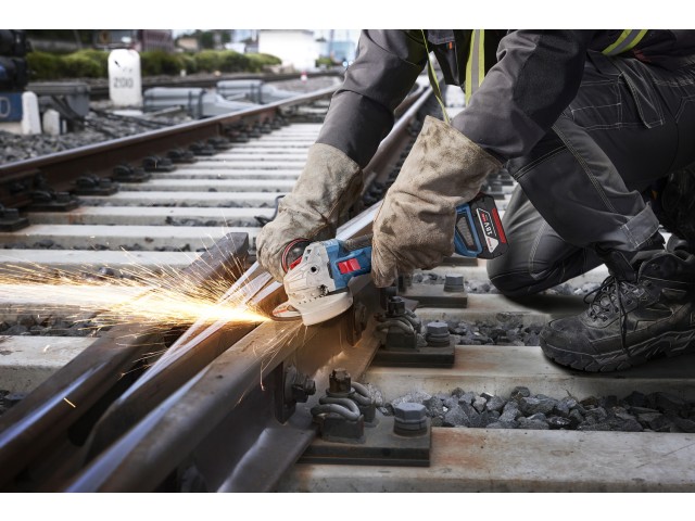 Akumulatorski kotni brusilnik Bosch GWS 18V-11, 06019N4103