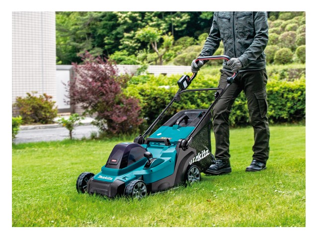 Akumulatorska potisna kosilnica Makita LM004GM103