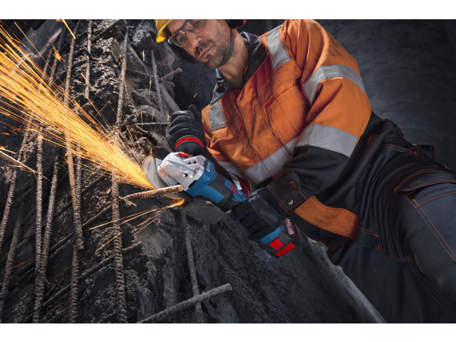 Aku. kotni brusilnik Bosch PRO GWS18V-11PS, 06019N4301