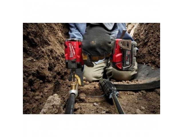 Akumulatorski udarni vijačnik Milwaukee M18 FIW2F12-0X v kovčku, 4933478443