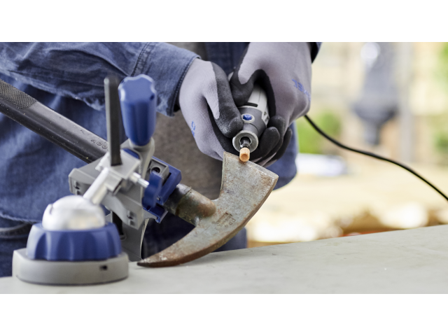 Brusilni čep Dremel iz aluminijevega oksida, Dimenzije: 9.5x40mm, Pakiranje: 3kos, 26150932JA