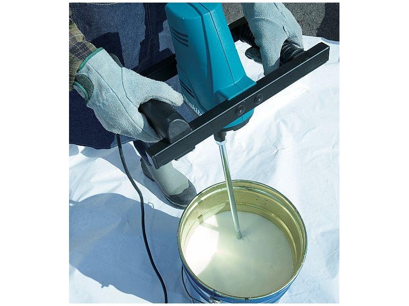 Električni mešalnik Makita UT1200