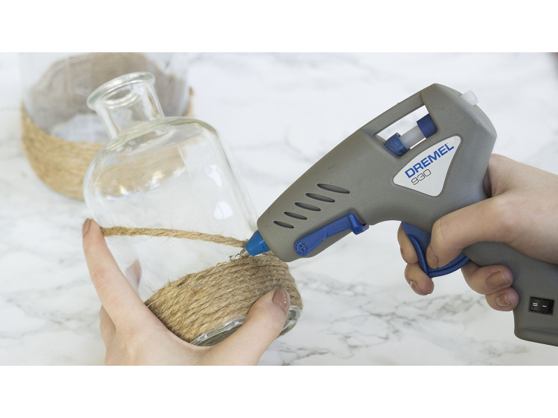 Lepilna pištola DREMEL® Glue Gun 930-18 Hobby, 7W, 105/165°C, 0.20kg, F0130930JA