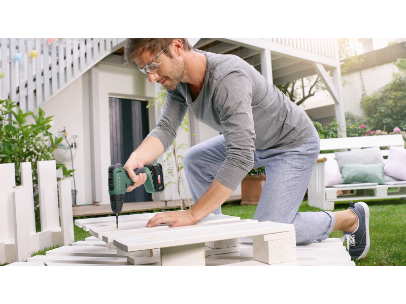 Akumulatorski dvostopenjski vrtalni vijačnik Bosch UniversalDrill 18, 18V, 30Nm, 1.19kg, 06039C8004