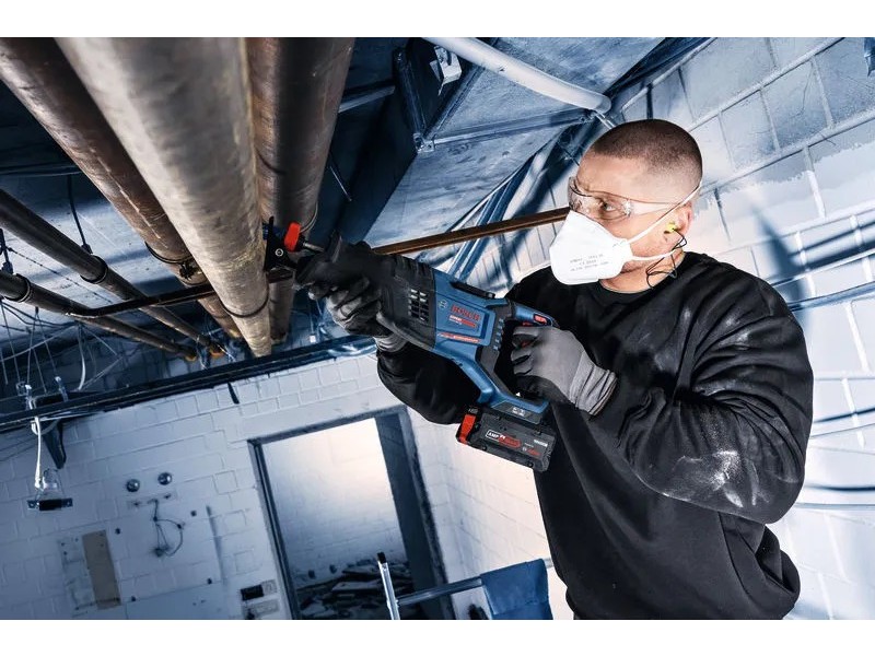 Akumulatorska sabljasta žaga Bosch Expert EXSA18V-32, 06016C4101