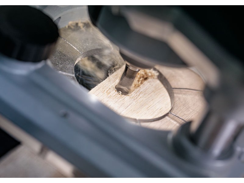 Ravni rezkar PRO, dva utora, Ø 18 x L 24,6, vpenjalno steblo 8 mm, 2608628389