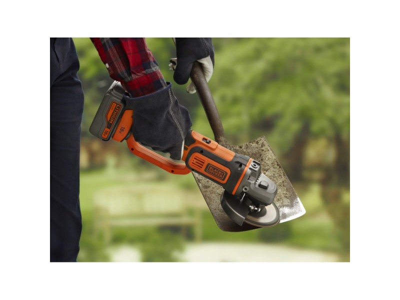 Akumulatorski brusilnik Black and Decker BCG720M1, 18V, 3.8kg