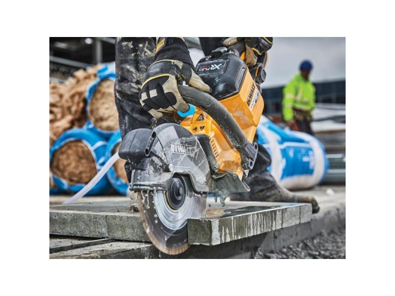 Akumulatorski rezalnik za asfalt DCS690X2, brezkrtačni motor, 54V, 230mm, 6.4kg
