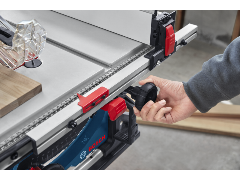 Električna namizna krožna žaga GTS 70-216, 0601B30600