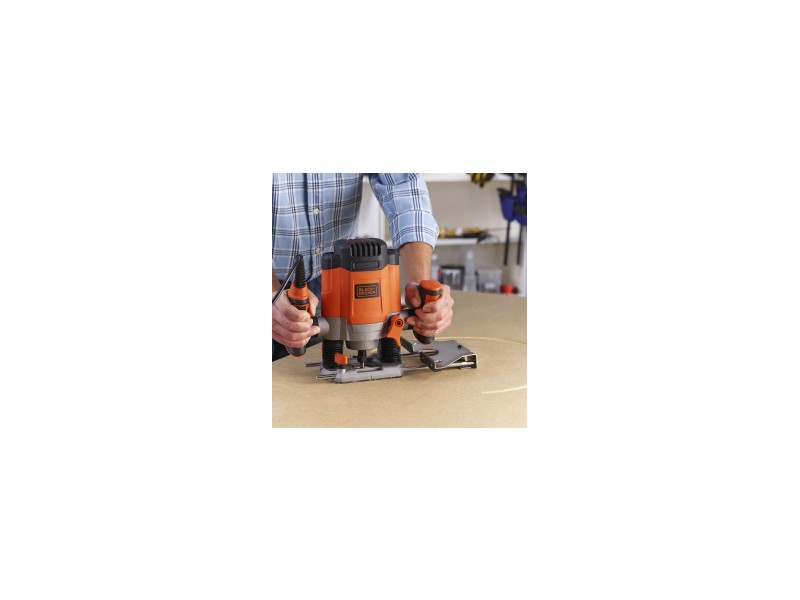 Enoročni rezkar Black and Decker KW1200E v kovčku, 1.200W, 6-8mm, 3.6kg