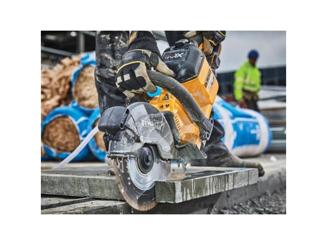 Akumulatorski rezalnik za asfalt DCS690X2, brezkrtačni motor, 54V, 230mm, 6.4kg