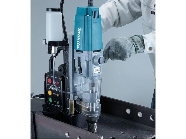 Magnetna vrtalna naprava Makita HB500, 1.150W, 9300N, 18.5kg