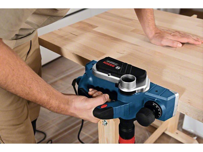 Enoročni oblič Bosch GHO 26-82 D, Moč: 710W, Širina rezila: 82mm, Teža: 2.6kg, 06015A4301