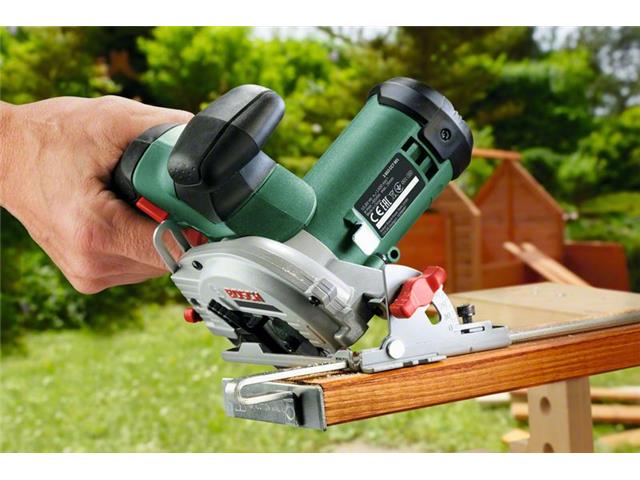 Akumulatorska krožna žaga Bosch UniversalCirc 12, 06033C7003