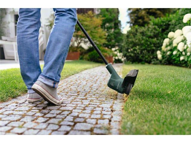 Akumulatorska kosilnica z nitjo Bosch EasyGrassCut 18-230, PBA 2.0Ah, AL1815CV, 18V, 23cm, 2.1kg, 06008C1A00