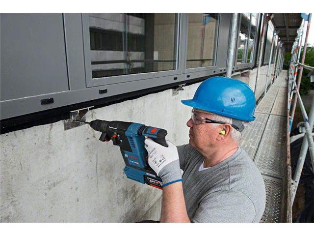 Akumulatorsko vrtalno kladivo s sistemom SDS plus Bosch GBH 18V-26 F, 18 V, 2.6 J, 4-26 mm, 0611910003