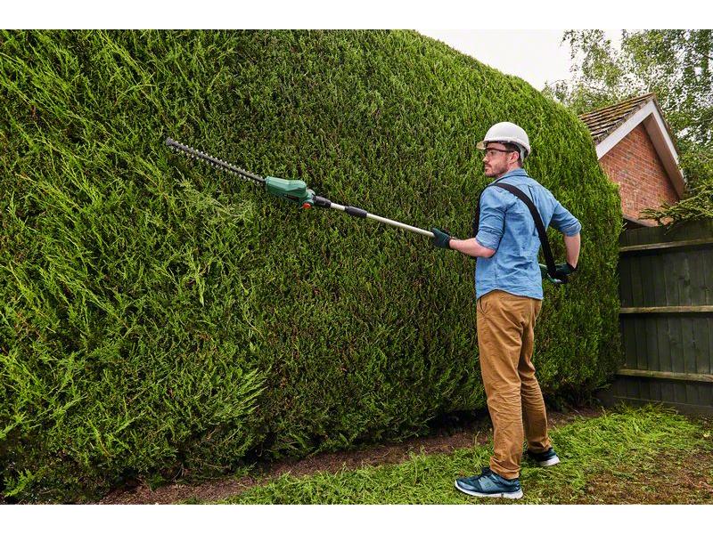 Akumulatorske teleskopske škarje za živo mejo Bosch UniversalHedgePole 18, 18V, 43mm, 3.6kg, 06008B3001