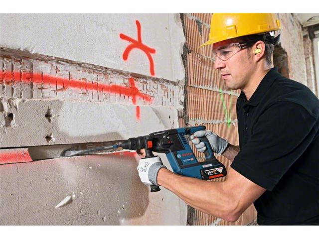 Akumulatorsko vrtalno kladivo s sistemom SDS plus Bosch GBH 18V-26 F, 18 V, 2.6 J, 4-26 mm, 0611910003